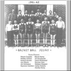 16-BroncsBBall-team.jpg