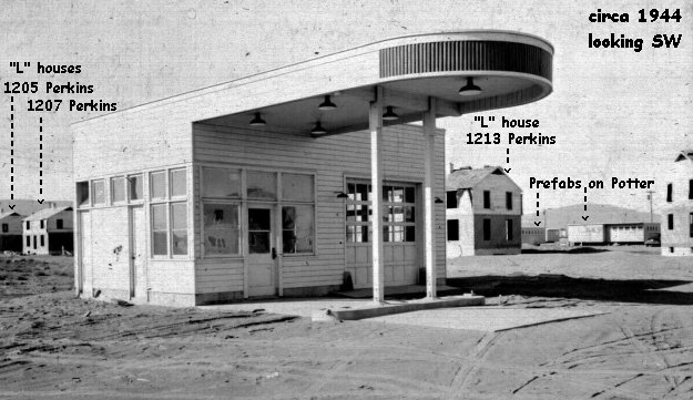 Williams/Perkins Gas Station - 1944